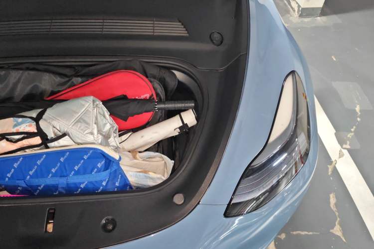 Used Tesla Model Y 2022 Performance High-Performance All-Wheel-Drive Version Engine Bay Left