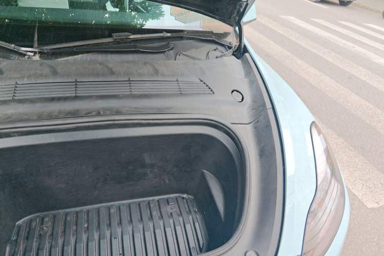 Used Tesla Model Y 2022 Performance High-Performance All-Wheel-Drive Version Engine Bay Left