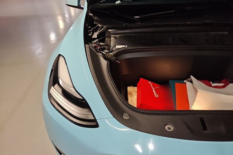 Used Tesla Model Y 2022 Rear-Wheel-Drive Version Engine Bay Right