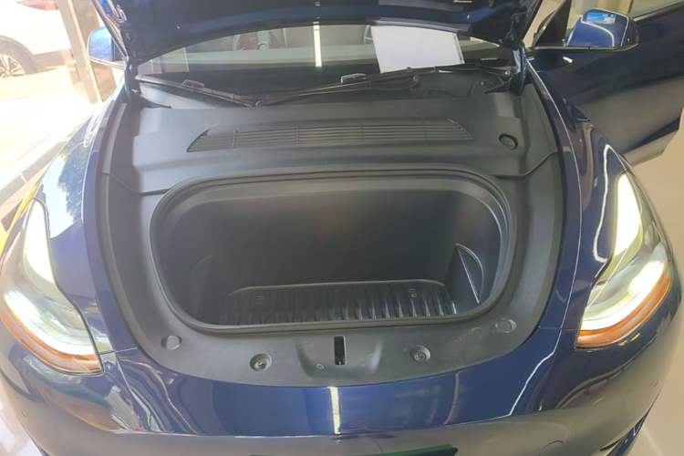 Used Tesla Model Y 2022 Rear-Wheel-Drive Version Engine Bay