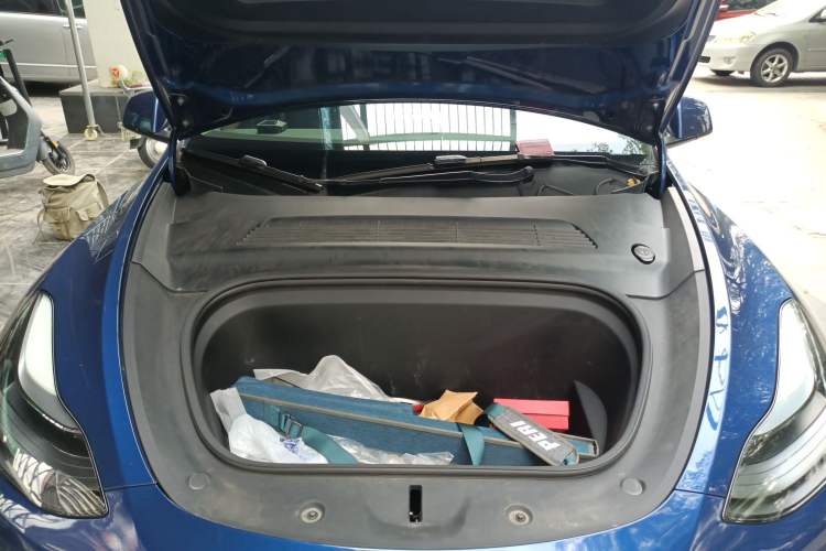 Used Tesla Model Y 2022 Rear-Wheel-Drive Version Engine Bay