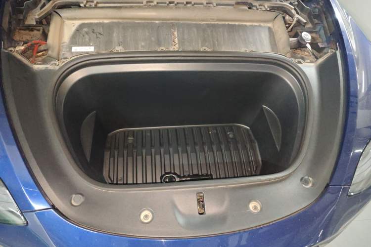 Used Tesla Model Y 2022 Performance High-Performance All-Wheel-Drive Version Engine Bay