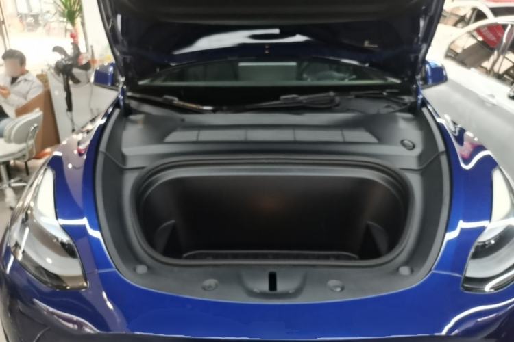 Used Tesla Model Y 2022 Rear-Wheel-Drive Version Engine Bay