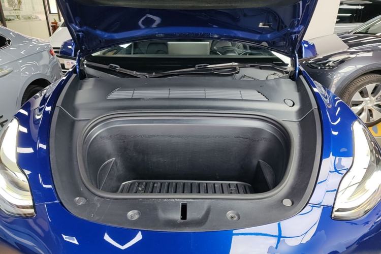 Used Tesla Model Y 2022 Rear-Wheel-Drive Version Engine Bay