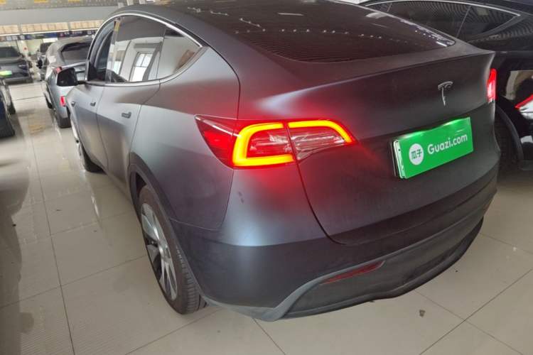 Used Tesla Model Y 2022 Rear-Wheel-Drive Version Exterior 2