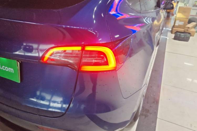 Used Tesla Model Y 2022 Rear-Wheel-Drive Version Exterior 3