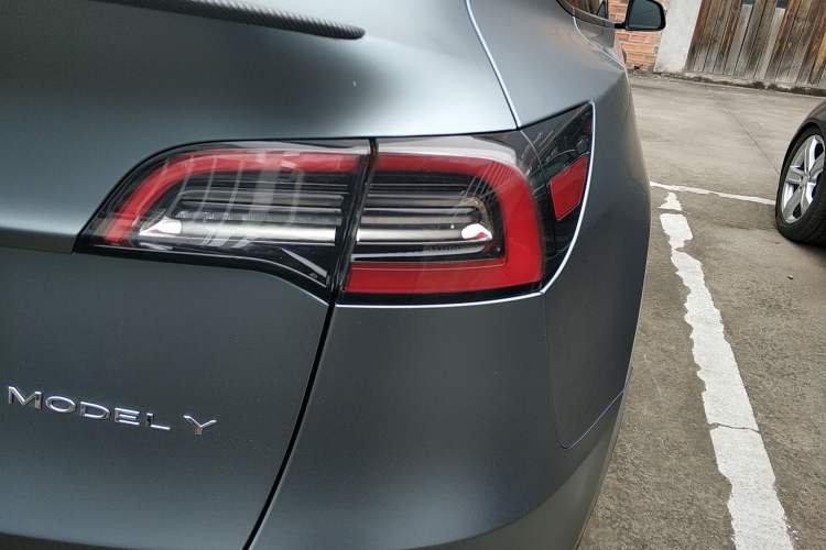 Used Tesla Model Y 2022 Revised Version Rear-Wheel Drive Exterior 3