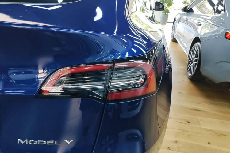 Used Tesla Model Y 2022 Rear-Wheel-Drive Version Exterior 3