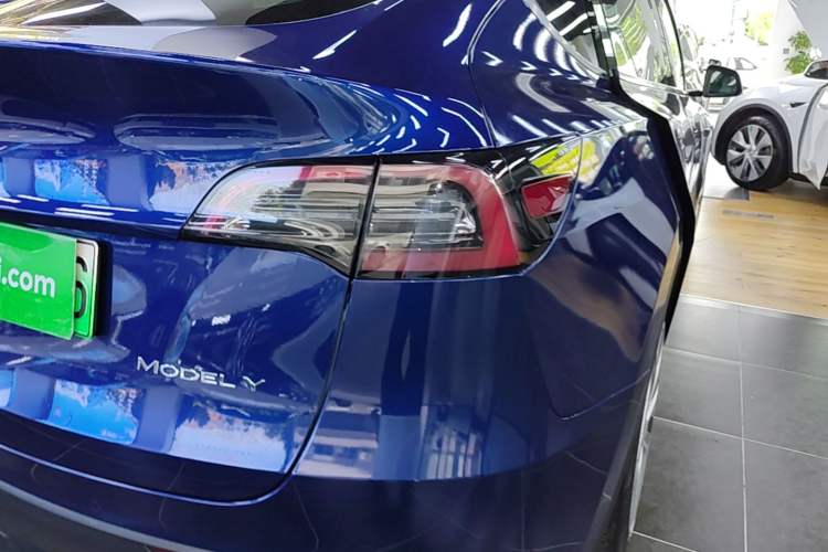 Used Tesla Model Y 2022 Rear-Wheel-Drive Version Exterior 3