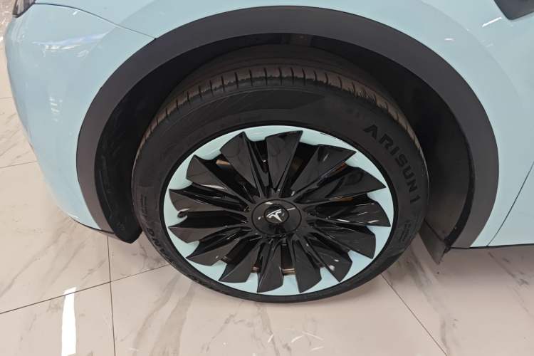 Used Tesla Model Y 2022 Revised Version Rear-Wheel Drive Exterior 4