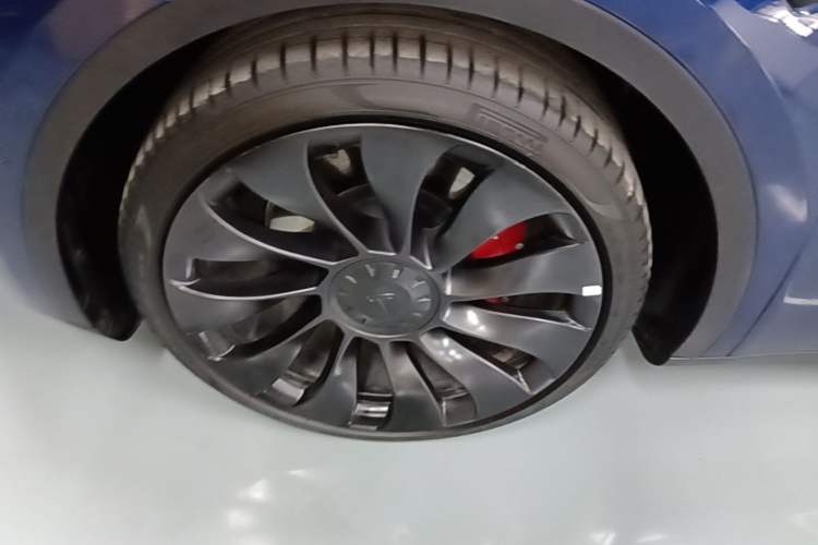 Used Tesla Model Y 2022 Performance High-Performance All-Wheel-Drive Version Exterior 4