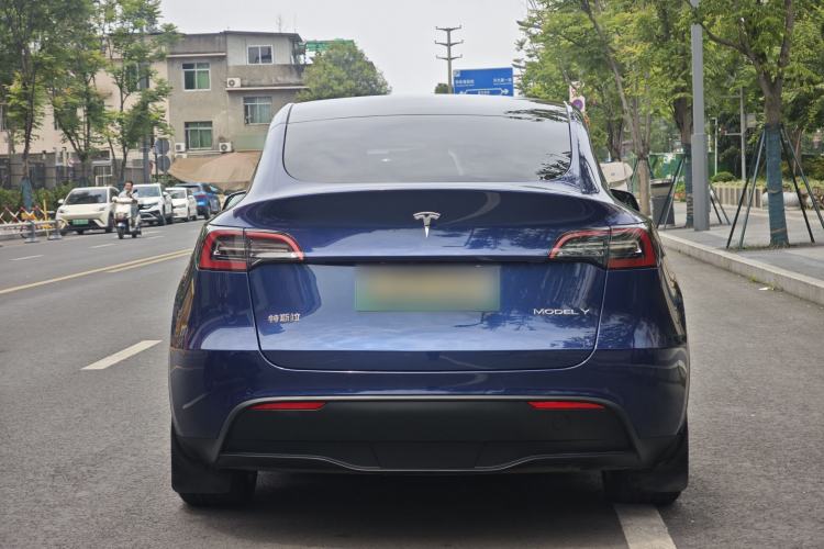 Used Tesla Model Y 2022 Rear-Wheel-Drive Version Exterior 4