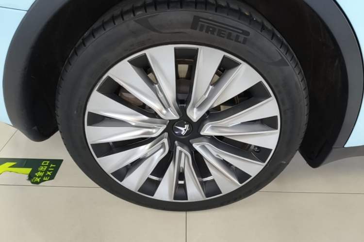 Used Tesla Model Y 2022 Revised Version Rear-Wheel Drive Exterior 5