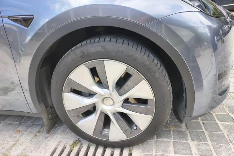 Used Tesla Model Y 2022 Revised Version Rear-Wheel Drive Exterior 7