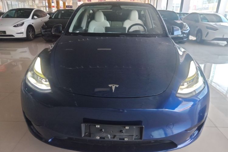 Used Tesla Model Y 2022 Rear-Wheel-Drive Version Front