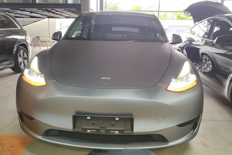 Used Tesla Model Y 2022 Rear-Wheel-Drive Version Front