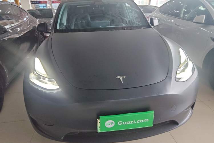 Used Tesla Model Y 2022 Rear-Wheel-Drive Version Front