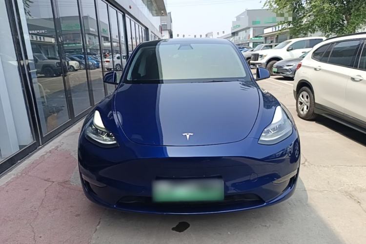 Used Tesla Model Y 2022 Long-Range All-Wheel-Drive Version Front