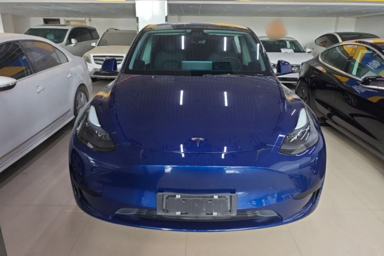 Used Tesla Model Y 2022 Rear-Wheel-Drive Version Front