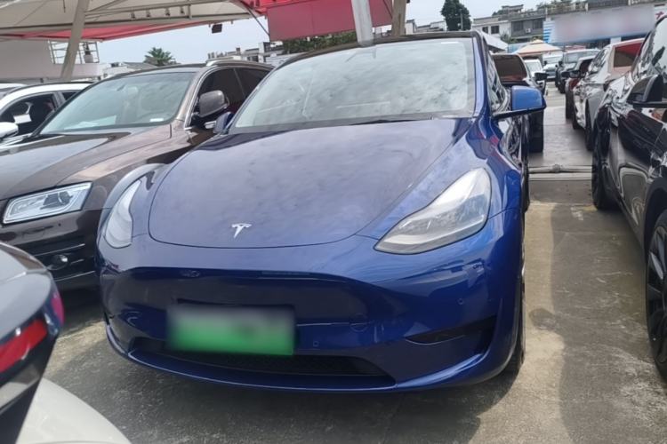 Used Tesla Model Y 2022 Rear-Wheel-Drive Version Front