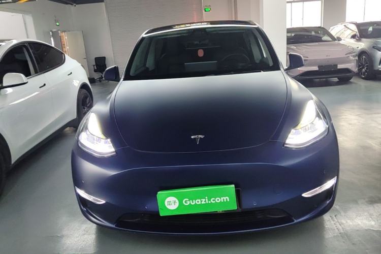 Used Tesla Model Y 2022 Long-Range All-Wheel-Drive Version Front