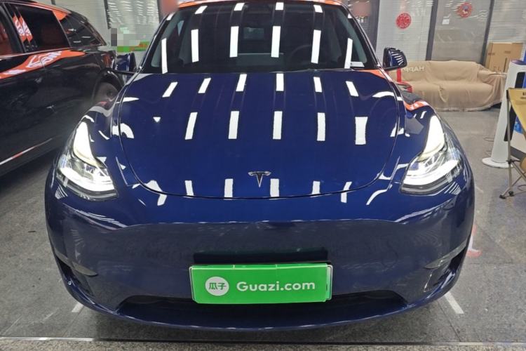 Used Tesla Model Y 2022 Long-Range All-Wheel-Drive Version Front