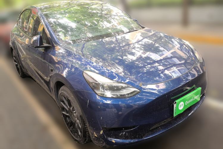 Used Tesla Model Y 2022 Rear-Wheel-Drive Version Front Right 45 Deg