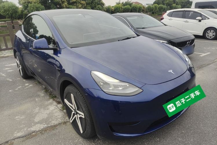 Used Tesla Model Y 2022 Rear-Wheel-Drive Version Front Right 45 Deg