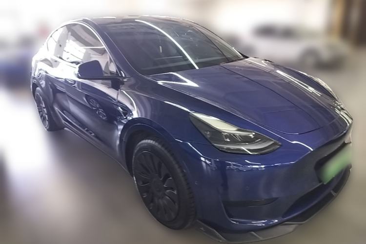 Used Tesla Model Y 2022 Rear-Wheel-Drive Version Front Right 45 Deg