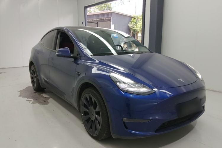 Used Tesla Model Y 2022 Revised Version Long-Range All-Wheel Drive Front Right 45 Deg
