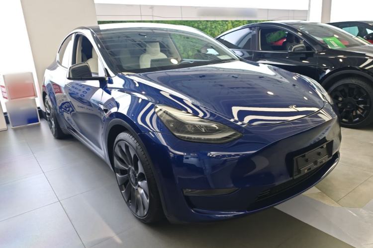 Used Tesla Model Y 2022 Performance High-Performance All-Wheel-Drive Version Front Right 45 Deg