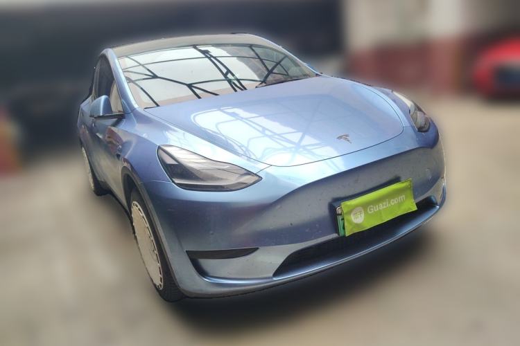 Used Tesla Model Y 2022 Rear-Wheel-Drive Version Front Right 45 Deg