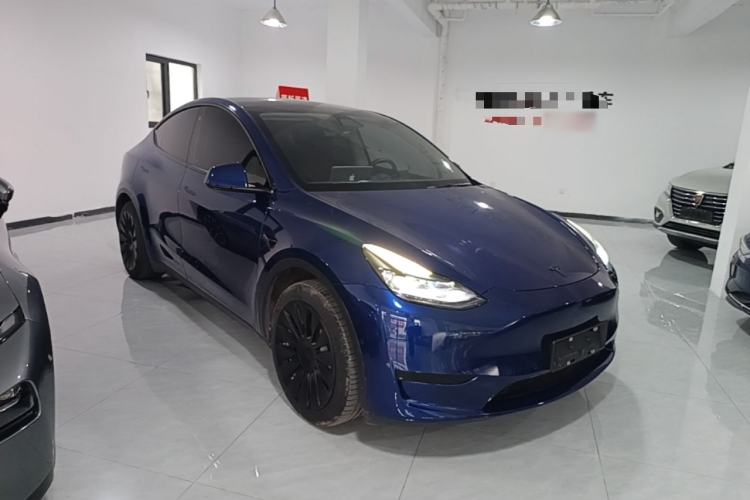 Used Tesla Model Y 2022 Rear-Wheel-Drive Version Front Right 45 Deg