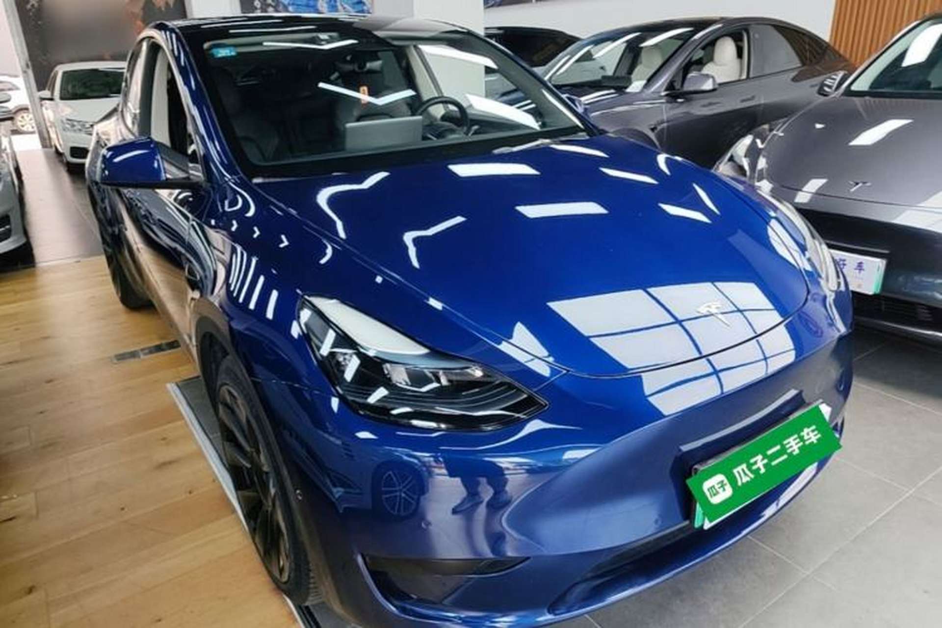 Used Tesla Model Y 2022 Rear-Wheel-Drive Version Front Right 45 Deg