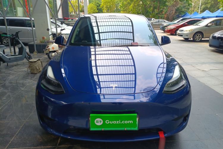 Used Tesla Model Y 2022 Rear-Wheel-Drive Version Front