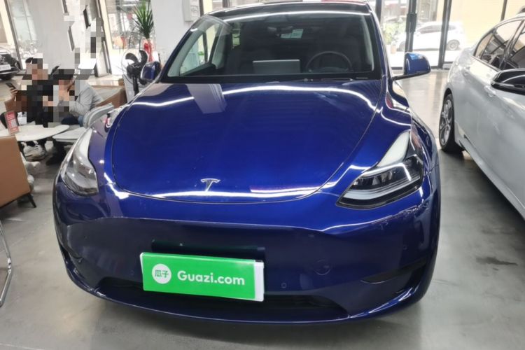 Used Tesla Model Y 2022 Rear-Wheel-Drive Version Front