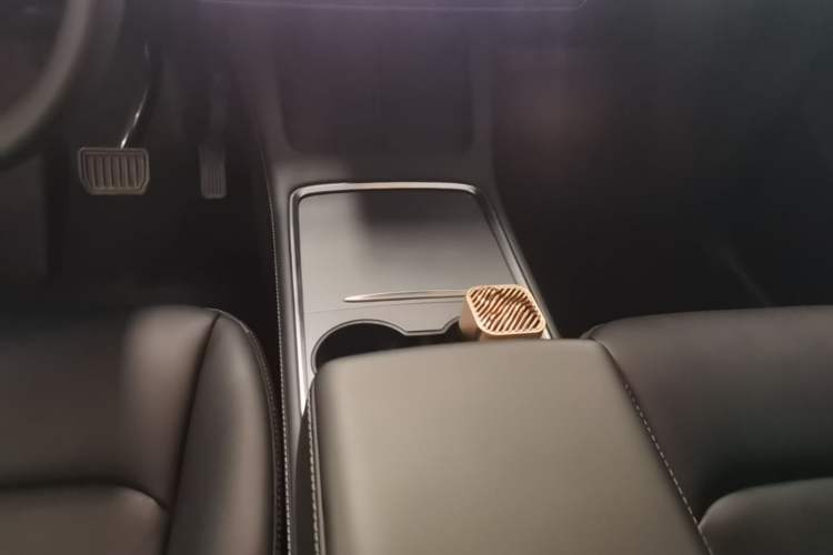 Used Tesla Model Y 2022 Rear-Wheel-Drive Version Gear Lever