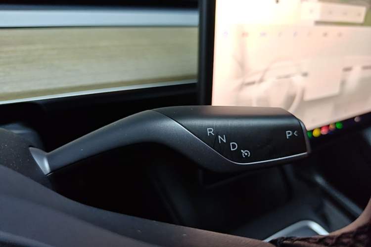 Used Tesla Model Y 2022 Revised Version Rear-Wheel Drive Gear Lever