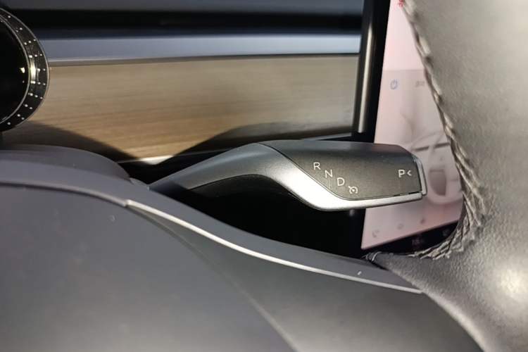 Used Tesla Model Y 2022 Rear-Wheel-Drive Version Gear Lever
