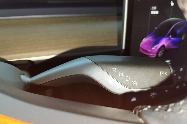 Used Tesla Model Y 2022 Long-Range All-Wheel-Drive Version Gear Lever