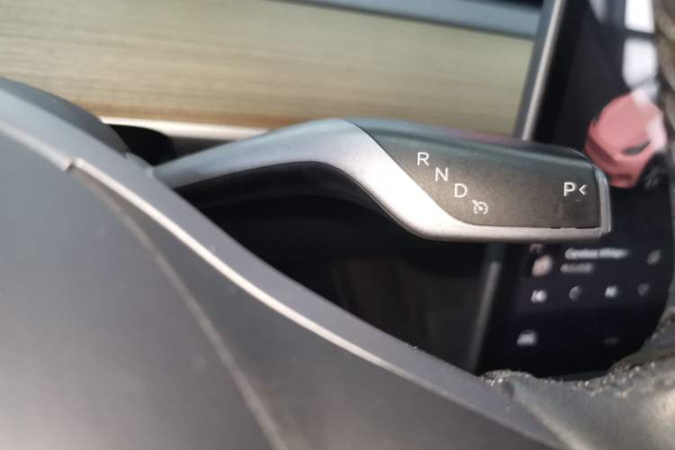 Used Tesla Model Y 2022 Rear-Wheel-Drive Version Gear Lever