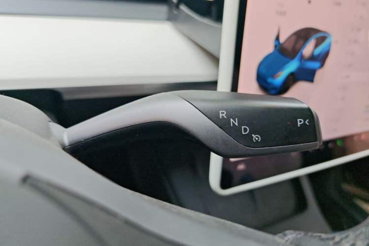 Used Tesla Model Y 2022 Performance High-Performance All-Wheel-Drive Version Gear Lever