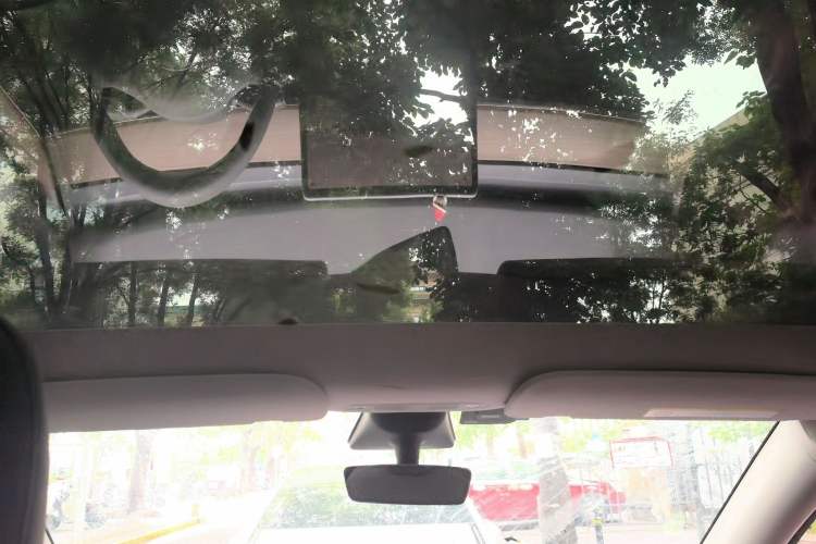 Used Tesla Model Y 2022 Rear-Wheel-Drive Version Headliner
