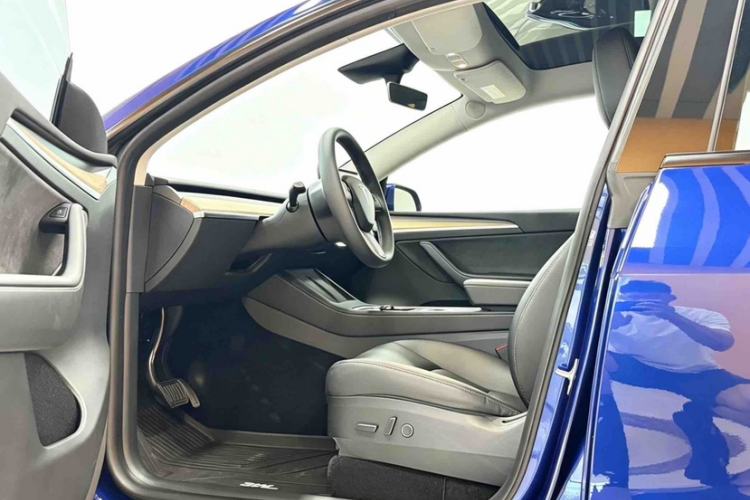 Used Tesla Model Y 2022 Revised Version Rear-Wheel Drive Interior 1