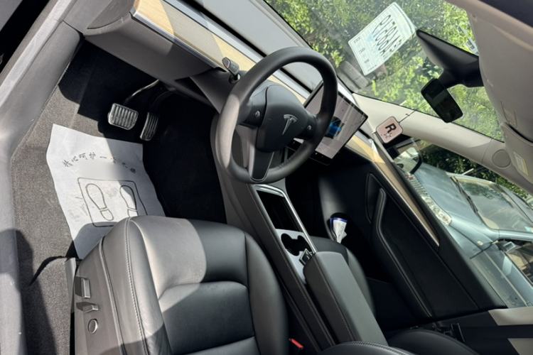 Used Tesla Model Y 2022 Revised Version Rear-Wheel Drive Interior 2