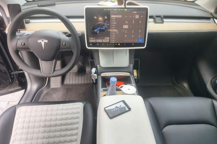 Used Tesla Model Y 2022 Revised Version Rear-Wheel Drive Interior 2