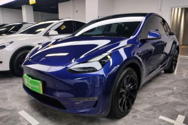 Used Tesla Model Y 2022 Long-Range All-Wheel-Drive Version