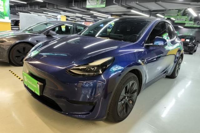 Tesla Model Y 2022 Rear-Wheel-Drive Version d’occasion