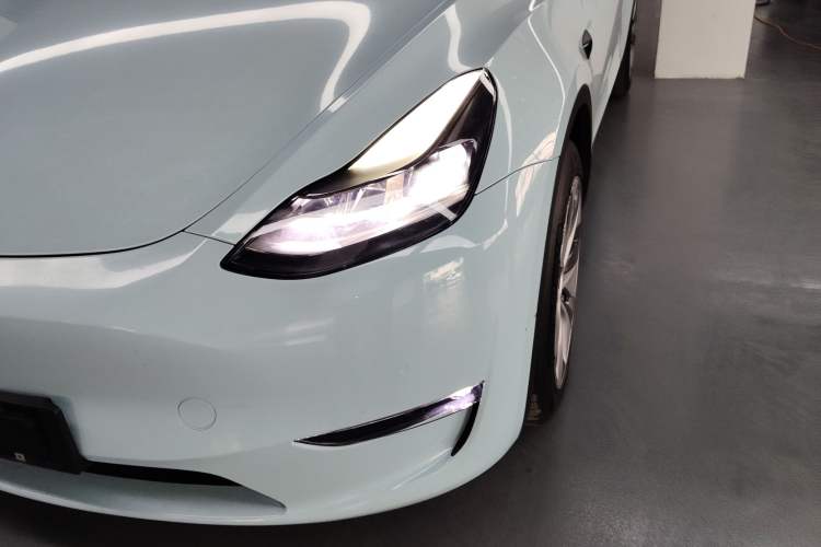 Used Tesla Model Y 2022 Long-Range All-Wheel-Drive Version Left Front Headlight