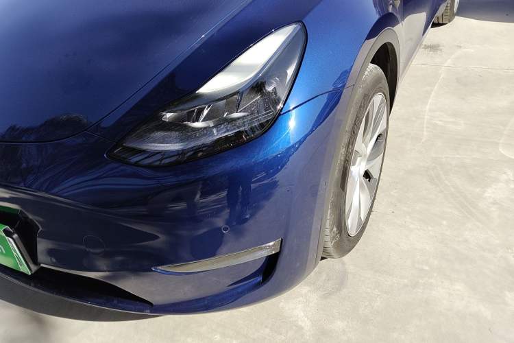 Used Tesla Model Y 2022 Long-Range All-Wheel-Drive Version Left Front Headlight
